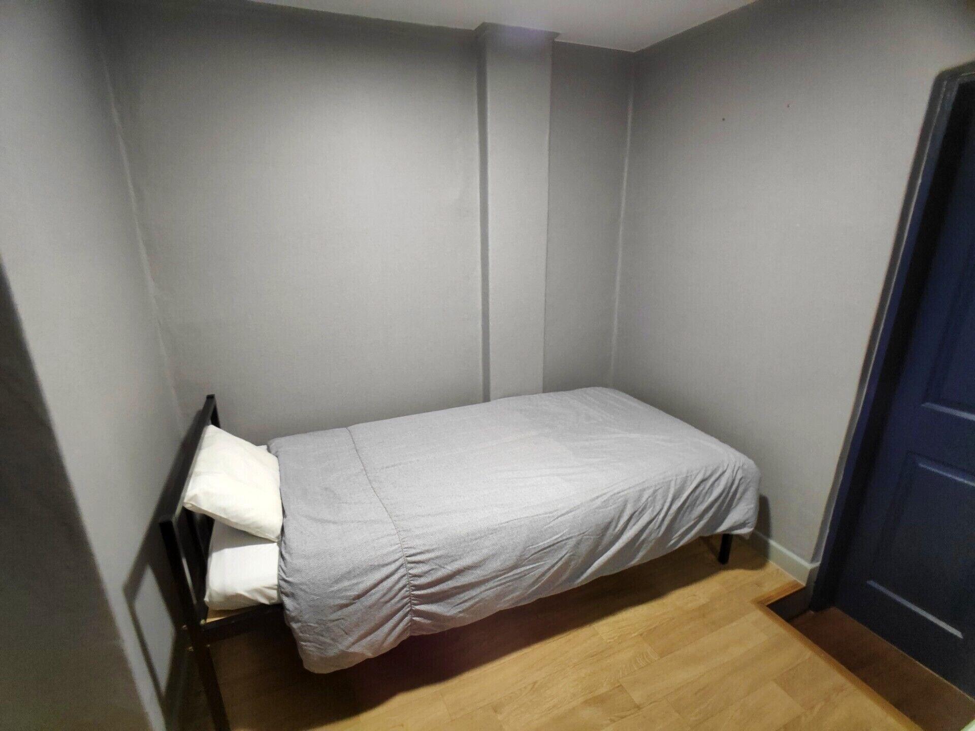 Beewon Hostel *